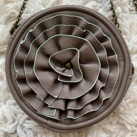 Mud Pie Brown Leather Crossbody Purse Chain Strap - Picture 4 of 8